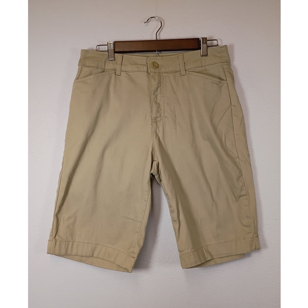 Classic Preppy St. Johns Bay Womens 10 Khaki Bermuda Stretch Chino Shorts